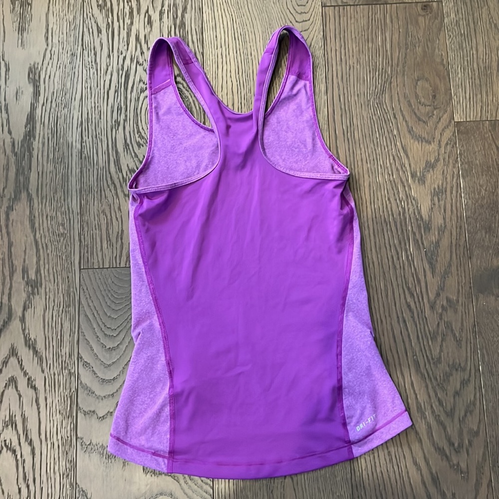 Nike Workout Tanktop - Picture 3 of 3
